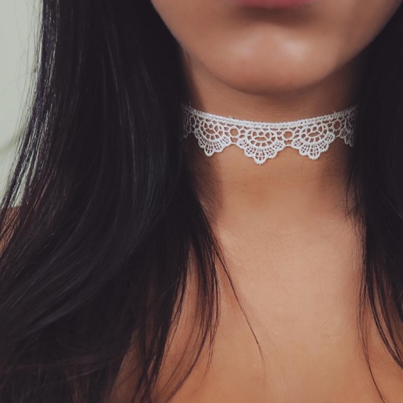 White Crochet Lace Choker - Picture 2 of 3